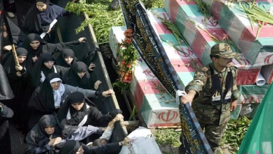 قتلوا بإدلب.. شبكة محلية: رتل محمل بقتلى الميليشيات الإيرانية يصل العراق