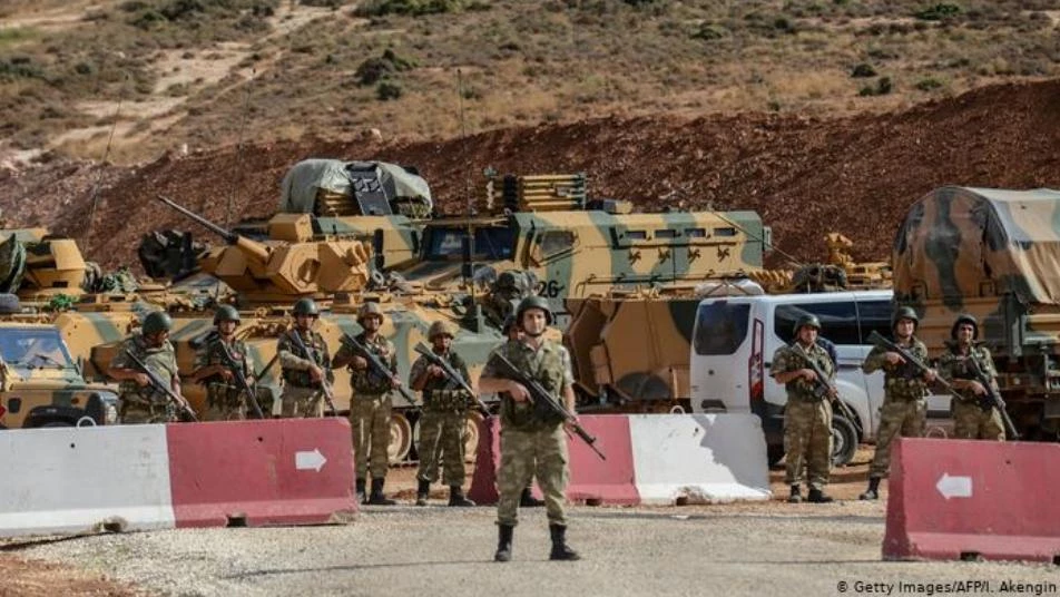 أردوغان يتحدث عن دخول قوات تركية برية إلى شرق الفرات قريباً