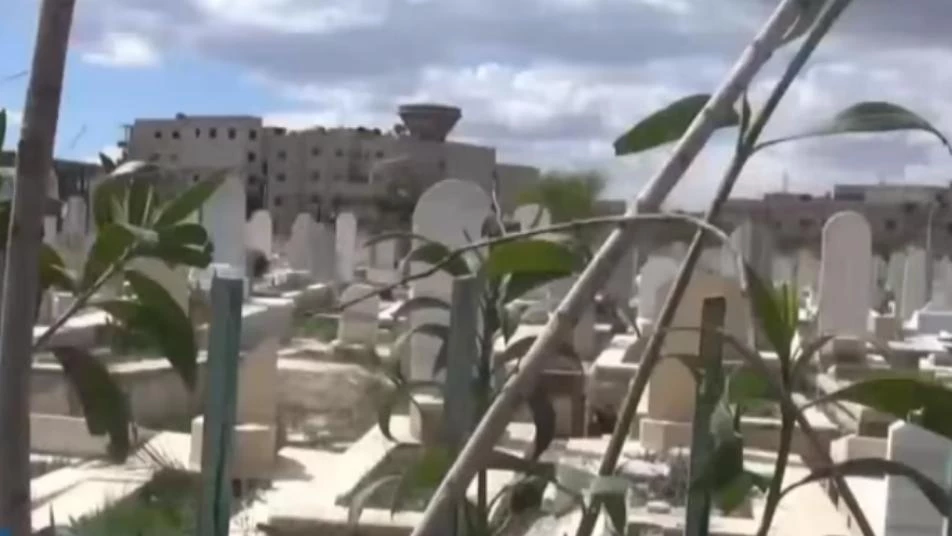 عما تبحث القوات الروسية داخل مقبرة مخيم اليرموك؟