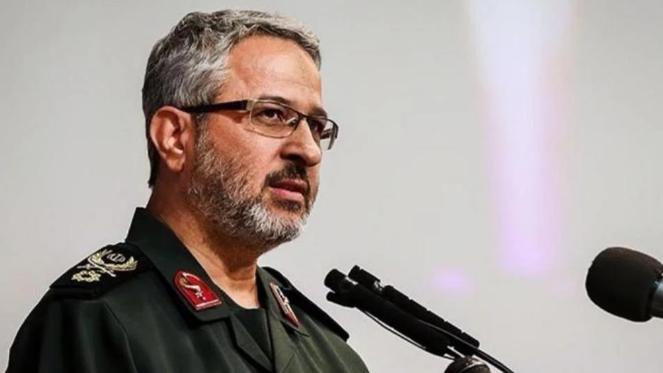 قيادي رفيع بميليشيا "الحرس الثوري" الإيراني يتهم وزير خارجية بلاده بالخيانة والفساد!