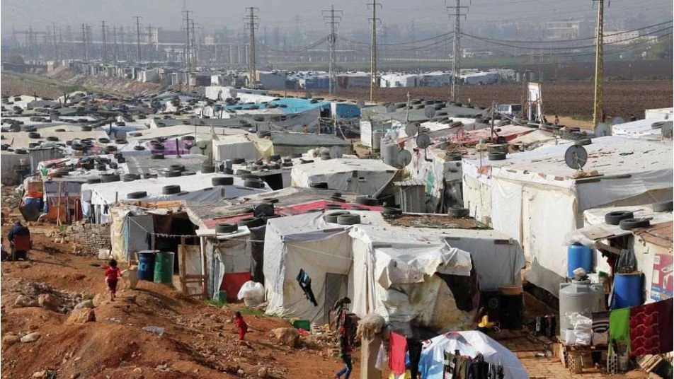 مفوضية اللاجئين تبرر قطع المساعدات عن شريحة من السوريين في لبنان
