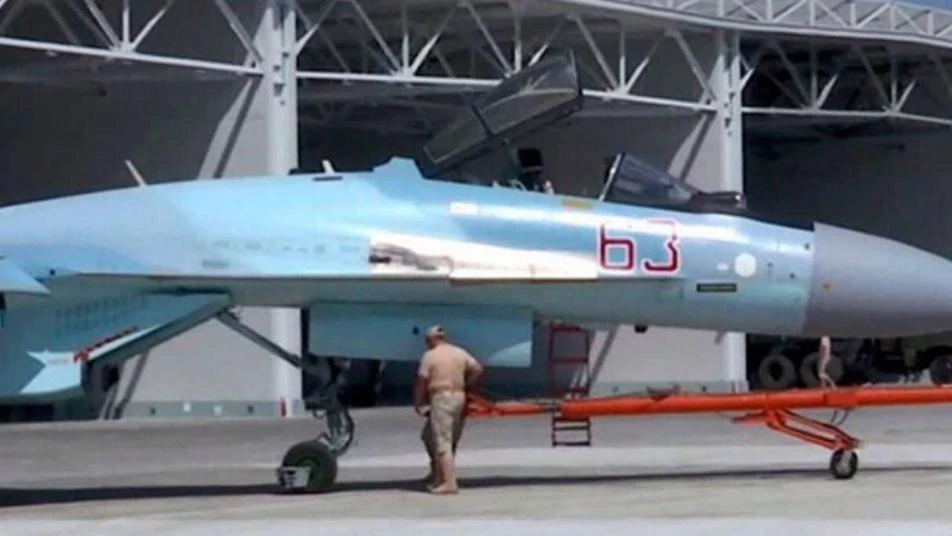 ما هدف بناء روسيا حظائر لطائراتها في "قاعدة حميميم"؟