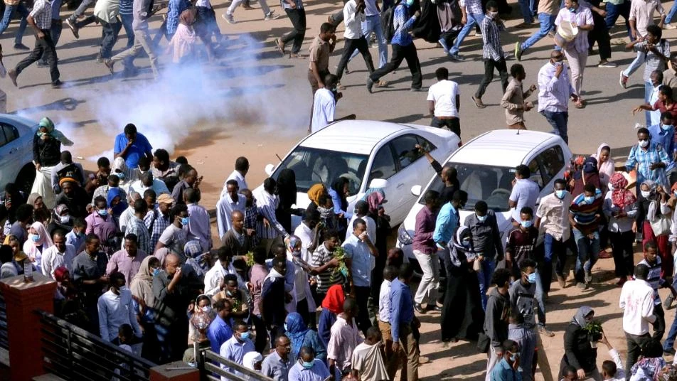 مظاهرة حاشدة في الخرطوم تطالب بإسقاط النظام