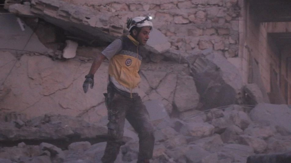 ضحايا مدنيون بقصف جوي متجدد على جنوب إدلب