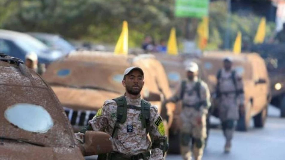 كيف تحتال ميليشيا "حزب الله" بالدولار المزور في التعاملات جنوب سوريا؟
