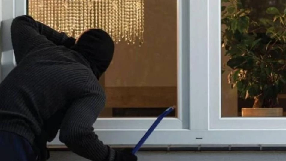 "ربما يُسرق مجدداً".. منزل في السويداء يتعرض للسرقة 7مرات!
