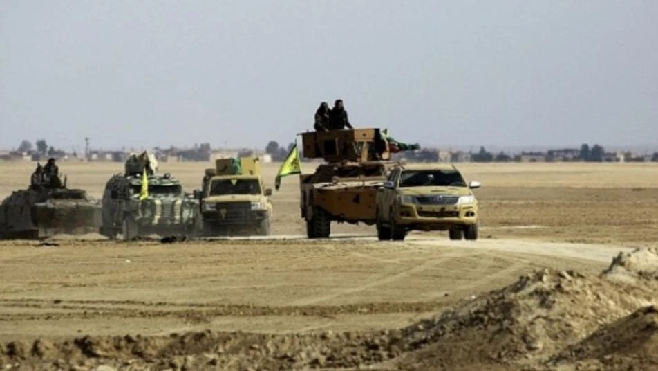 داعش يهاجم رتلاً لـ "قسد" بالقرب من حقل نفطي في ديرالزور