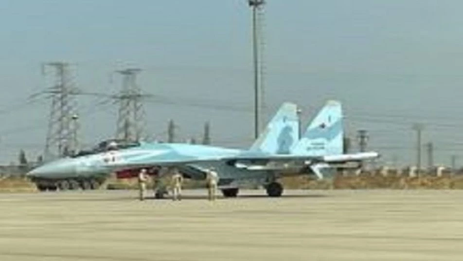 ماذا وراء نشر روسيا لمقاتلات حربية في مطار القامشلي؟