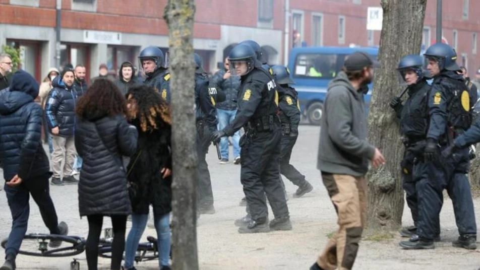 الدنمارك تعلن احتجاز 23 متهماً بالعنف بعد حادثة الإساءة للقرآن