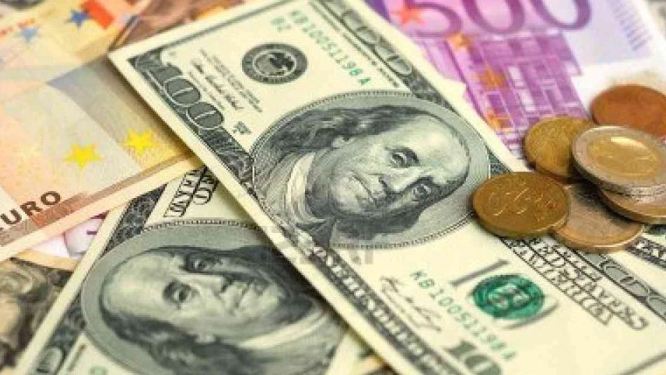 تراجع طفيف في سعر الليرة التركية أمام الدولار الأمريكي 2021/02/26