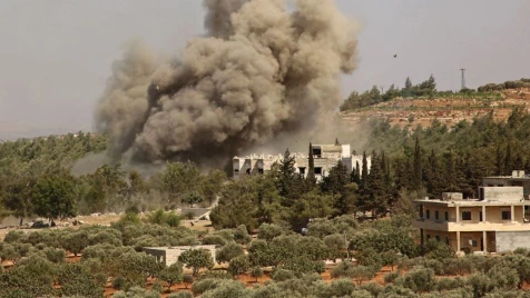 قصف روسي على ريف إدلب وقسد تفك الحصار عن ميليشيات أسد في القامشلي