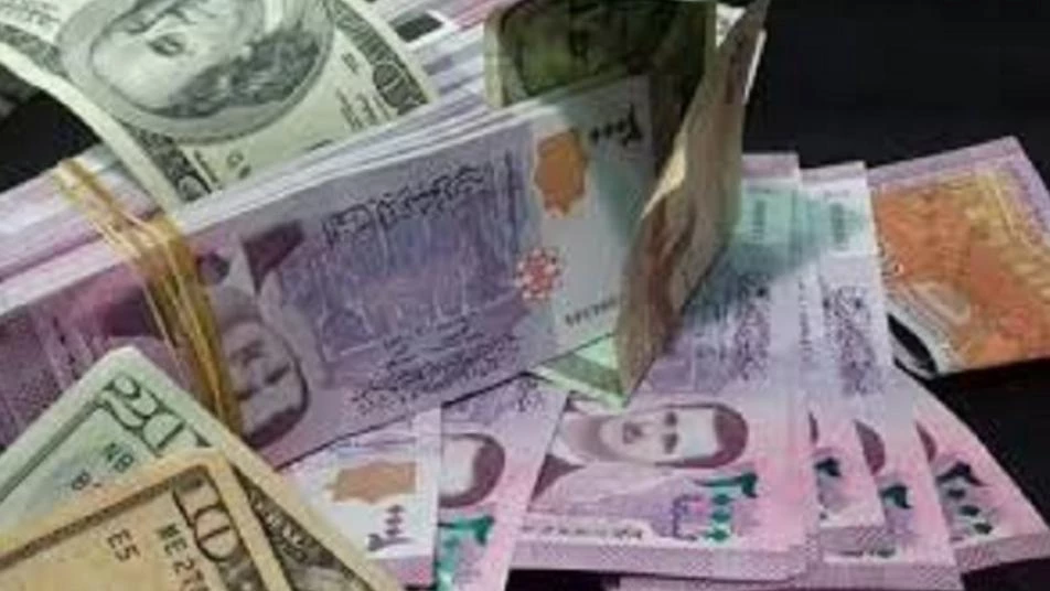 هبوط جديد لليرة السورية أمام الدولار
