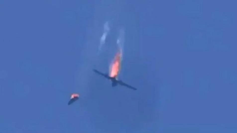 الفصائل تسقط طائرتين مذخرتين للاحتلال الروسي بريفي اللاذقية وإدلب