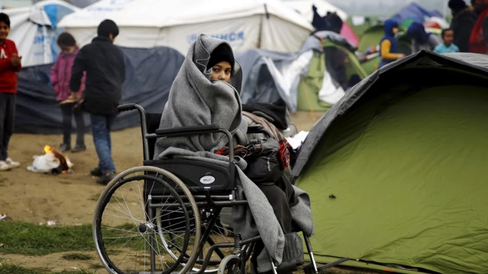 ذوو الإعاقة بمخيمات النزوح.. فئة منسيّة في غمرة الحرب
