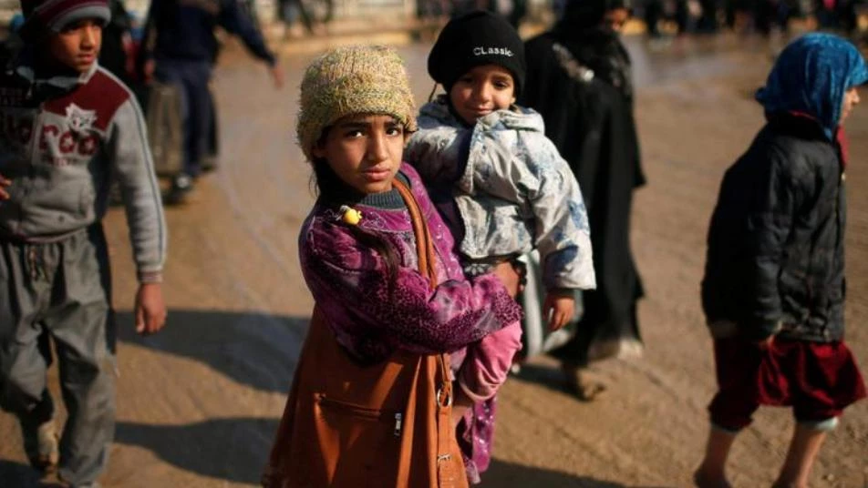 كوسوفو تعيد عائلات كانوا مع داعش في سوريا