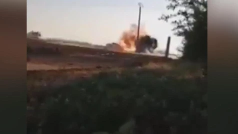 بالفيديو.. تفجير ينسف سيارة للمخابرات الجوية في ريف درعا