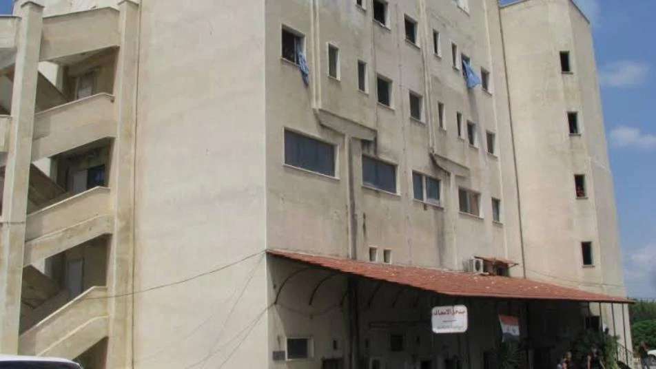 إكساء مشفى في جبلة يثير انتقادات لاذعة في أوساط الموالين: "القادم أسوأ"