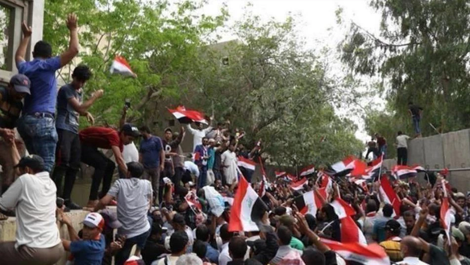 الحكومة العراقية تعلن حزمة قرارات استجابة للمتظاهرين