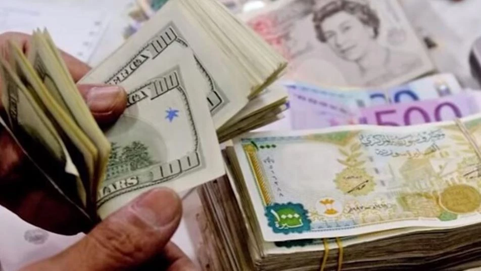 سعر الليرتين السورية والتركية أمام الدولار