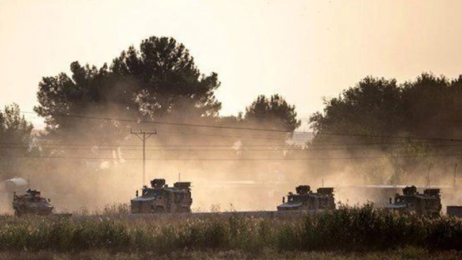 الجيش التركية يقصف مواقع "الوحدات الكردية" في مدينة تل أبيض