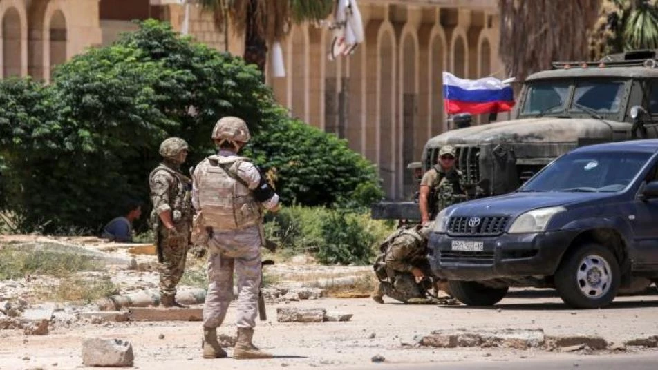 "استهداف مزدوج".. إصابات بعملية ضد دورية روسية وفصائل المصالحات في درعا