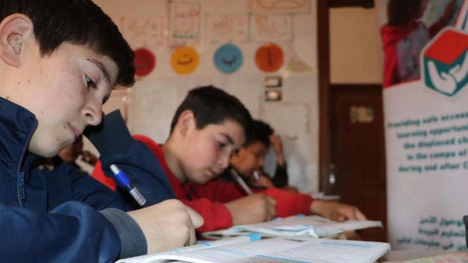 هيئة ساعد الخيرية تقدم الدعم لآلاف الطلاب في شمال غرب سوريا