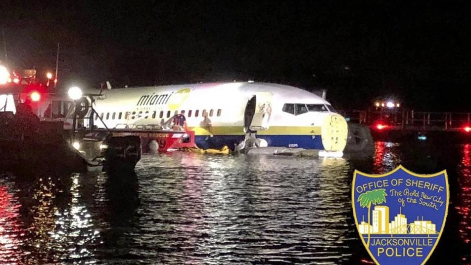 نجاة العشرات من حادث هبوط طائرة في نهر بفلوريدا الأمريكية