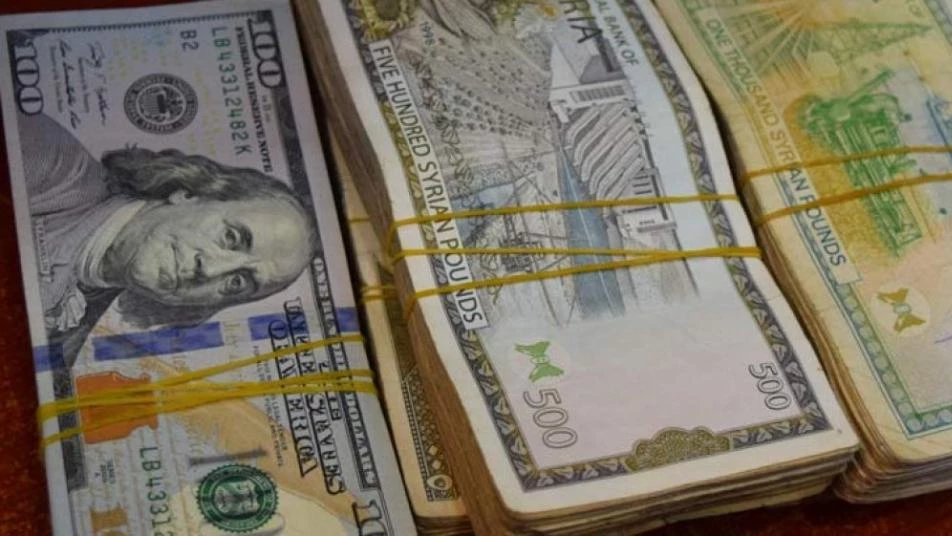 سعر الليرتين السورية والتركية أمام الدولار وباقي العملات