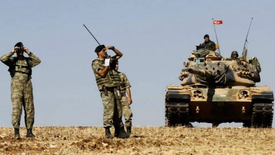 الجيش التركي يُلقي منشورات "تحذير ومناشدة" لأهالي "أريحا" جنوب إدلب