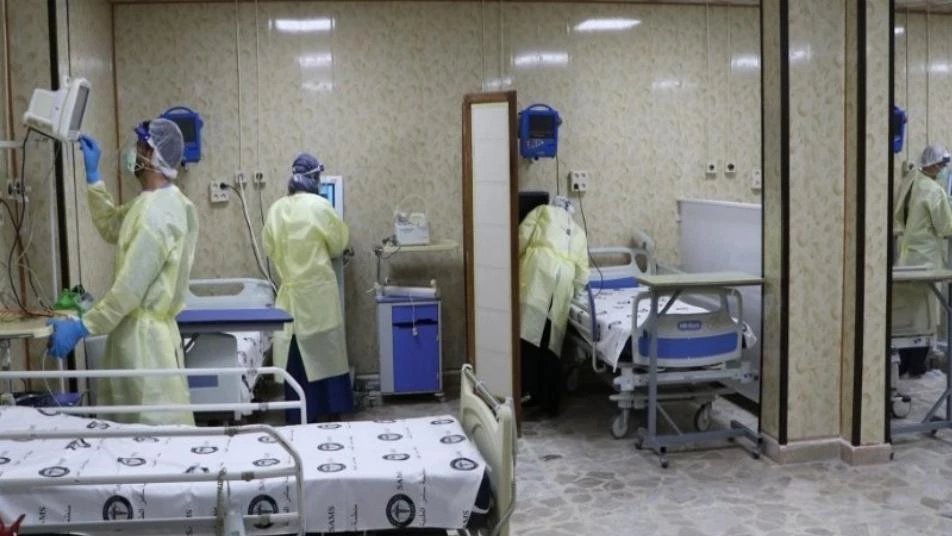 وفاة أول طبيب بكورونا في الشمال السوري المحرر (صور)