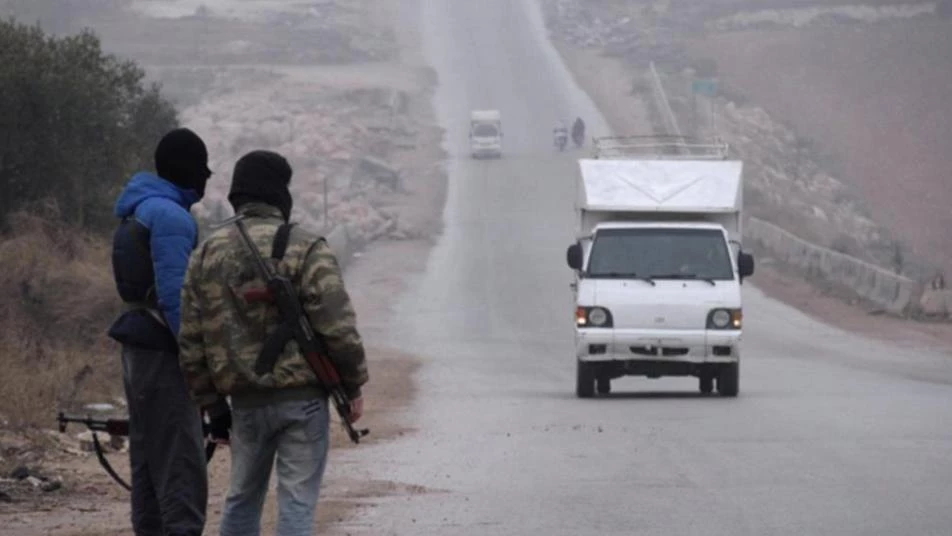 مجهولون يخطفون حافلةً تقل مجموعة لميليشيا أسد شمال درعا