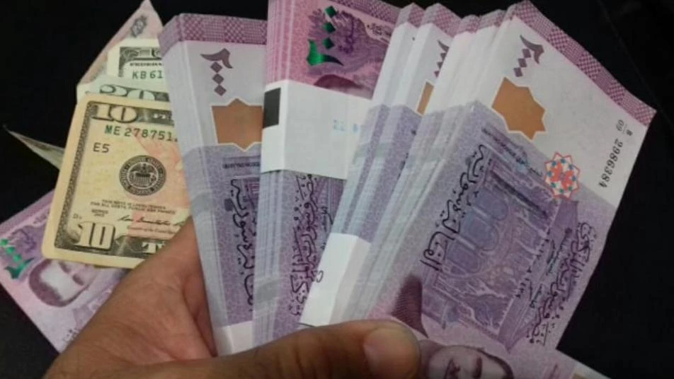 سعر صرف الليرة السورية والتركية أمام العملات الأجنبية