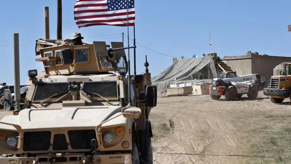 موقع أمريكي يكشف خطة الولايات المتحدة لمواجهة روسيا في سوريا