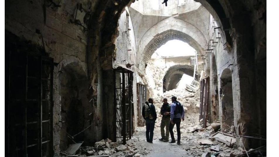 كاهن يكذب أرقام حكومة أسد .. وفاة رجال دين مسيحيين بكورونا في حلب