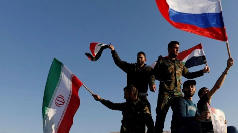 وجه جديد للتنافس الإيراني الروسي في سوريا و"ميليشيات أسد" في مرمى الصراع