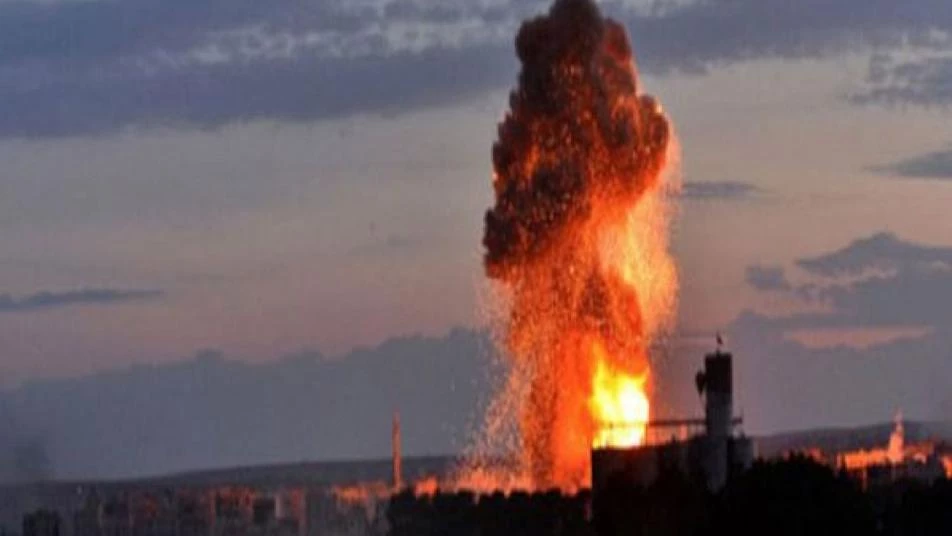 انفجار بمستودعات أسد وأهالي درعا يرفضون طلبا روسيا يتعلق بـ"بشار" وإيران ترتكب جريمة جديدة بحلب