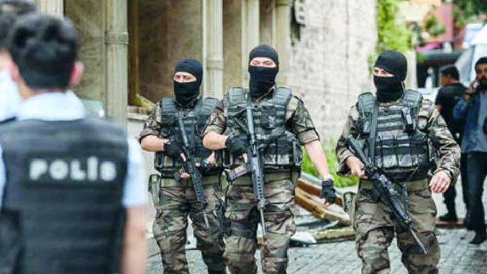 تركيا تلقي القبض على 7 أعضاء من "داعش" بينهم "مسؤول المعسكرات"