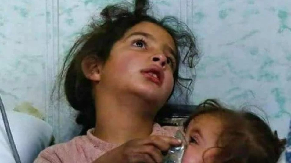 تركي يذّكر العالم بمأساة أطفال سوريا: تموتون بنفس الطريقة اليوم