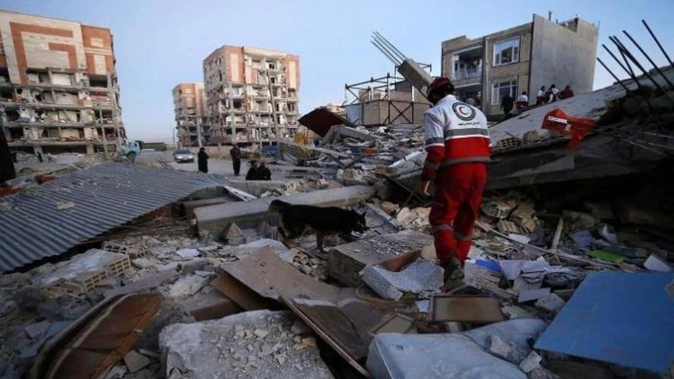 ارتفاع حصيلة قتلى زلزال إيران إلى 6 قتلى و300 جريح