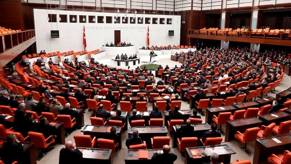 تركيا تطالب برلمانها بتمديد التدخل العسكري في سوريا والعراق