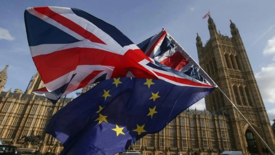 بريطانيا تؤجل التصويت على خطة الخروج من الاتحاد الأوروبي "بريكست" 