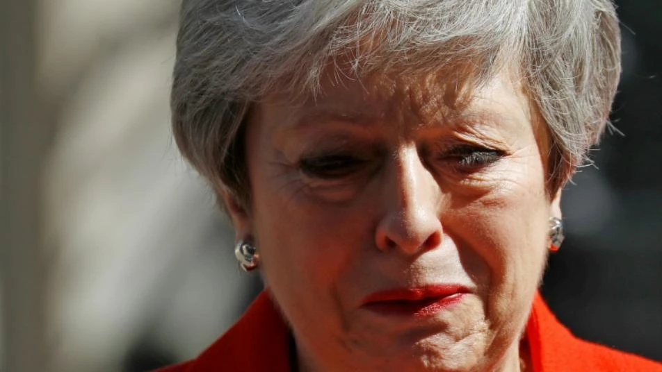 "ماي" تحسم مسألة استقالتها من رئاسة الحكومة البريطانية