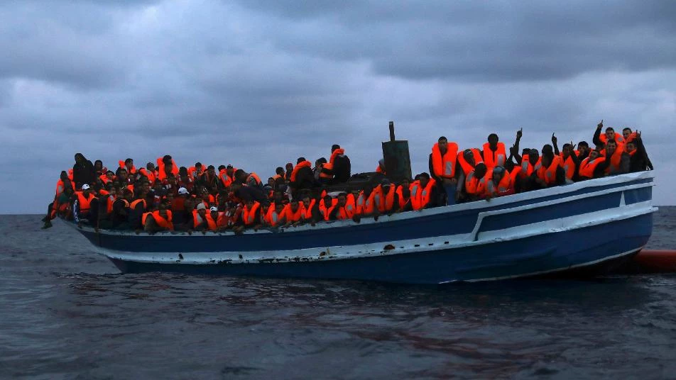 مالطا تنقذ 216 مهاجرا مع تزايد محاولات عبور البحر المتوسط