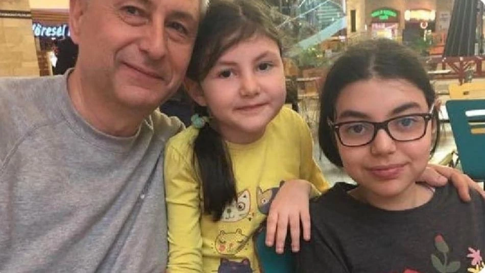 بناتي صغيرات.. رسالة مؤثرة من طبيب تركي توفي بسبب كورونا تشعل وسائل التواصل