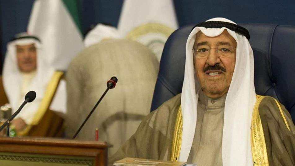 أمير الكويت يقبل استقالة الحكومة ويُكلفها بتسيير الأعمال