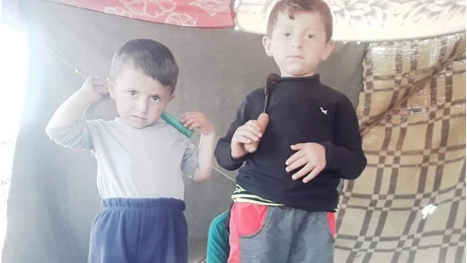 القبر كان أوسع.. قصة طفلين قتلهما الطيران الروسي جنوب إدلب (صور)