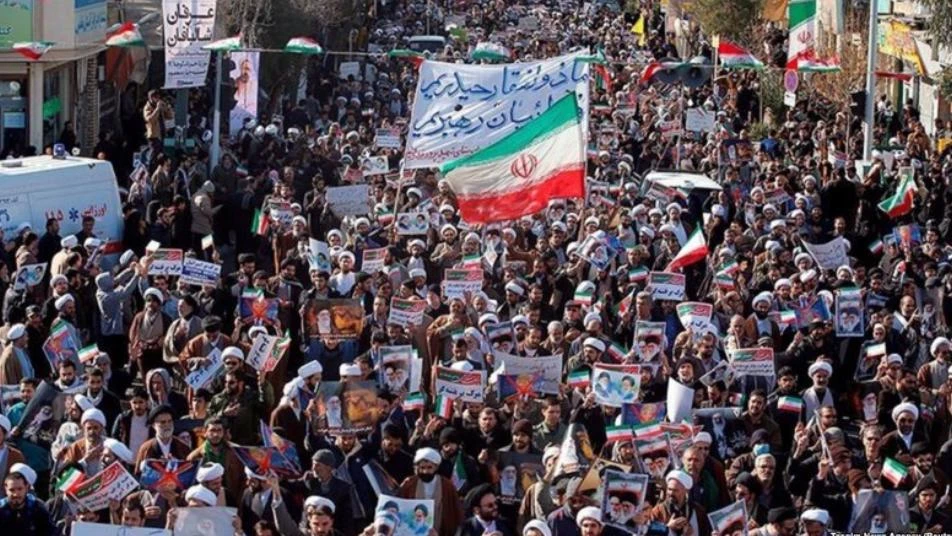 إيران.. قوات الأمن تقتل عدداً من المحتجين على رفع أسعار الوقود