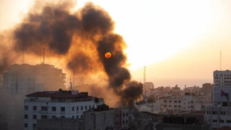 حرب شوارع مستمرة وإسرائيل تمهّد لاقتحام قطاع غزة