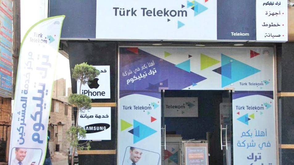 إقبال بإدلب على خطوط الهواتف التركية والأوروبية.. ما السبب؟