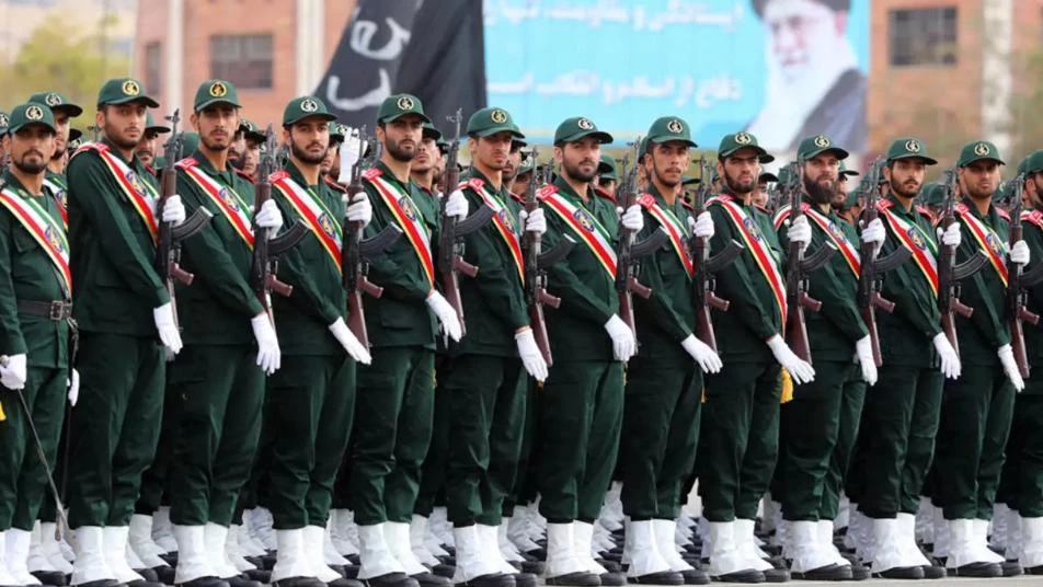 ما سبب ازدياد الضغط الشعبي لحل ميليشيا الحرس الثوري في إيران؟